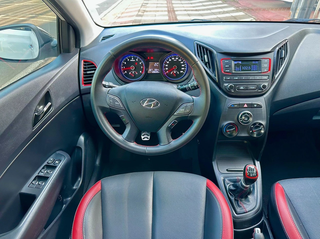 HYUNDAI HB20