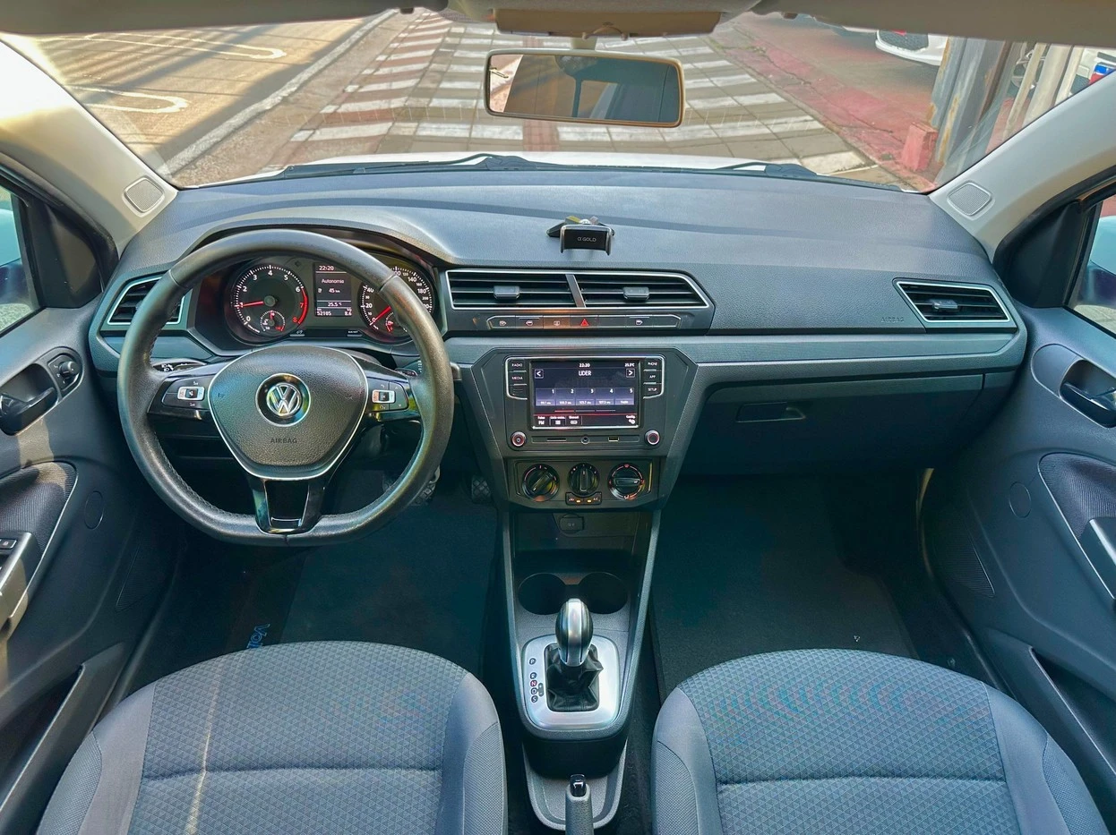VOLKSWAGEN VOYAGE