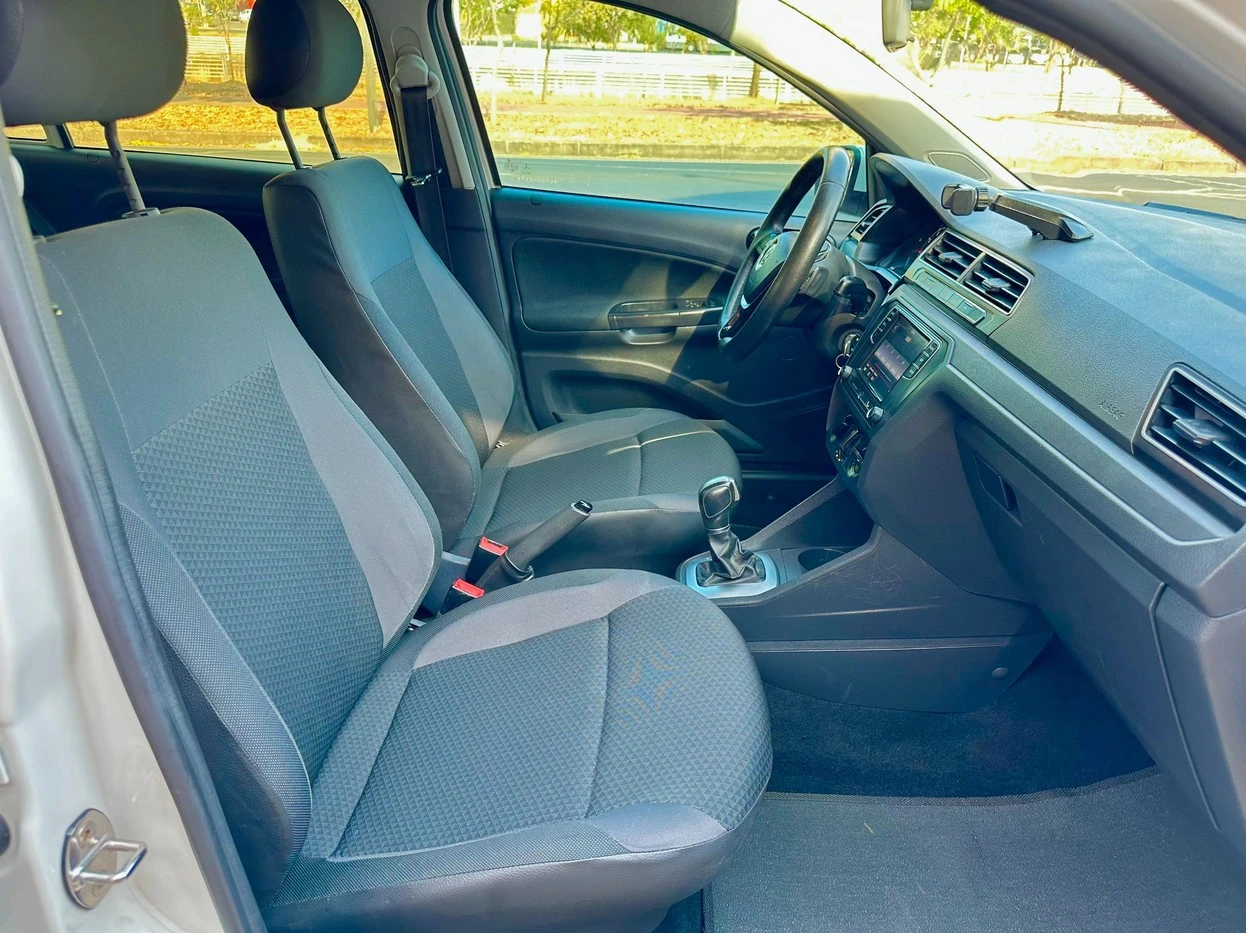 VOLKSWAGEN VOYAGE