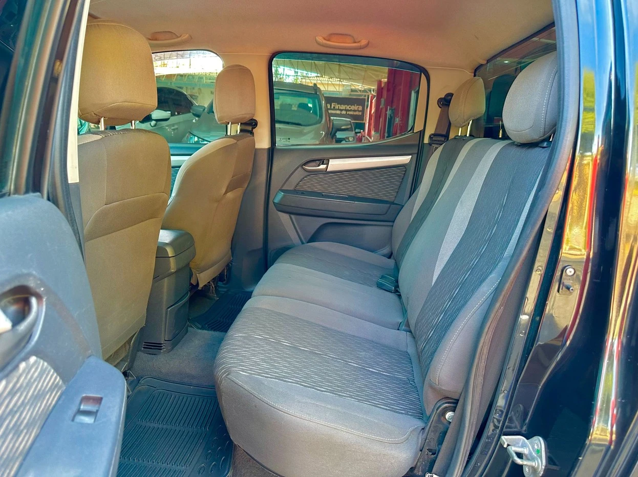 CHEVROLET S10