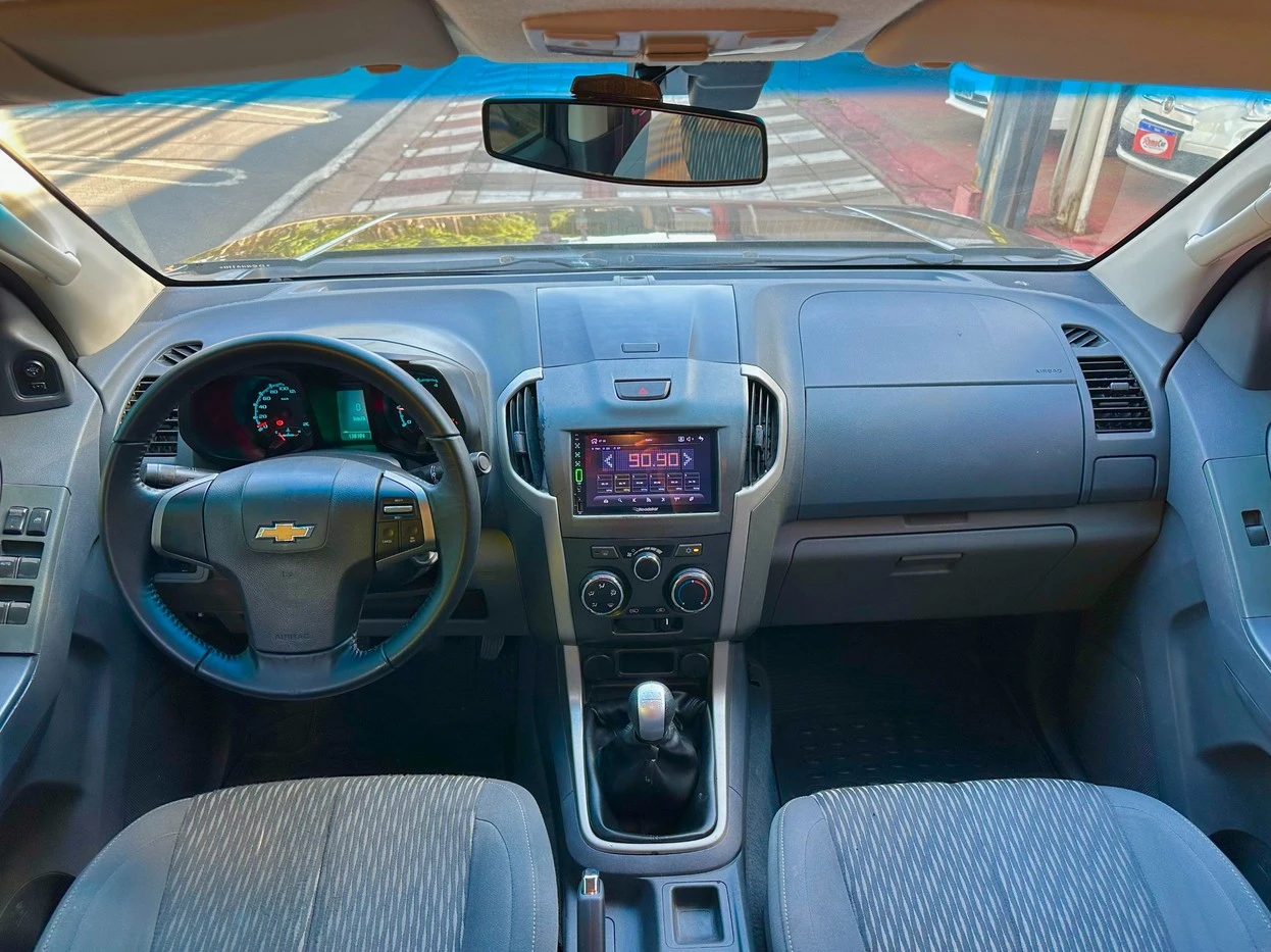 CHEVROLET S10