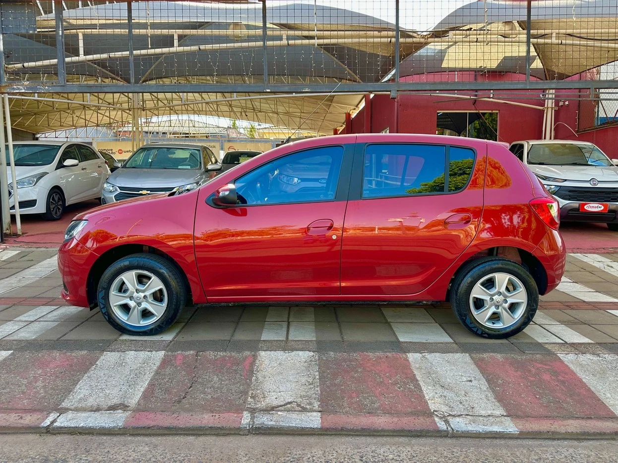 RENAULT SANDERO