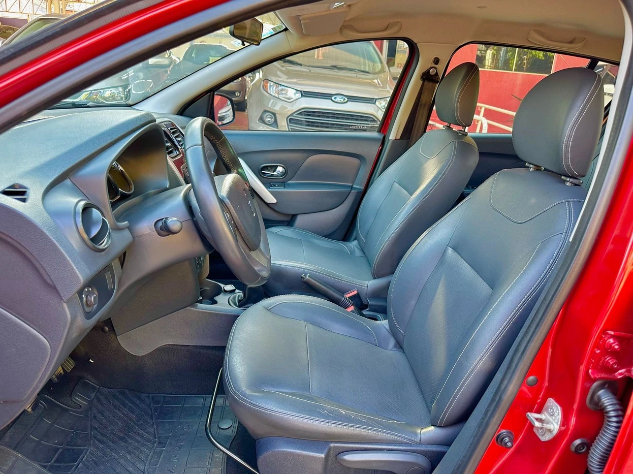 RENAULT SANDERO
