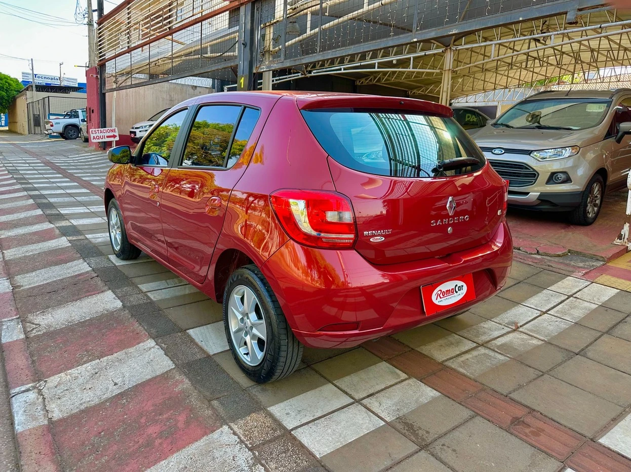 RENAULT SANDERO