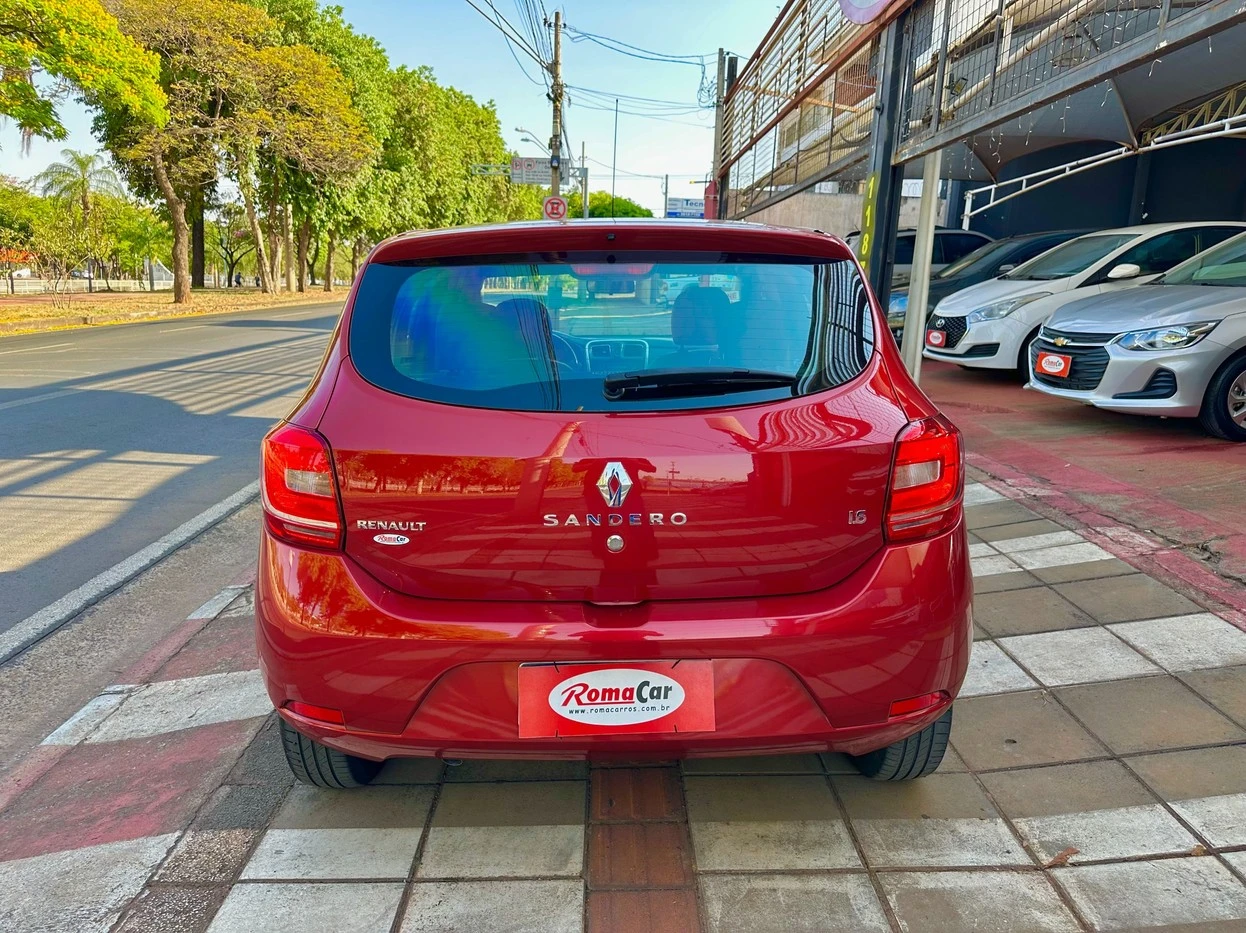 RENAULT SANDERO