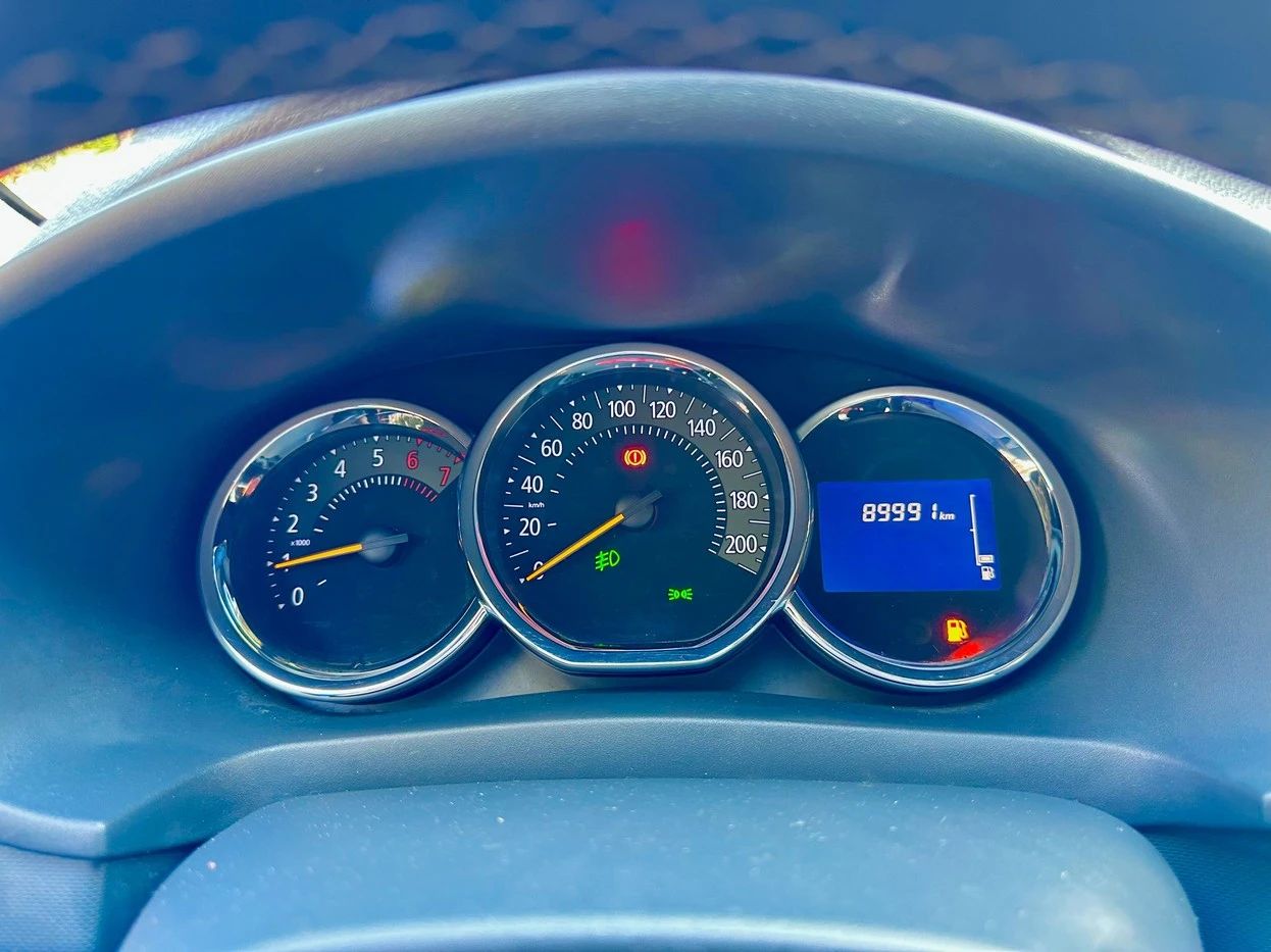 RENAULT SANDERO
