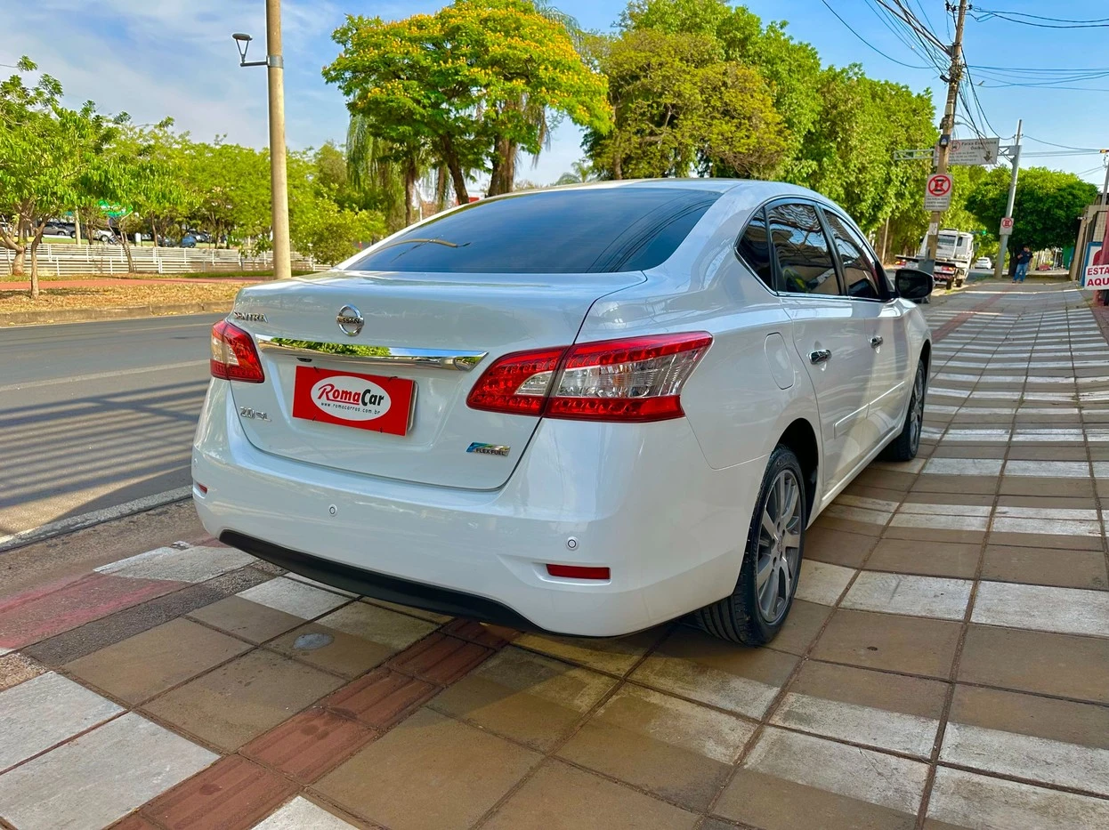 NISSAN SENTRA