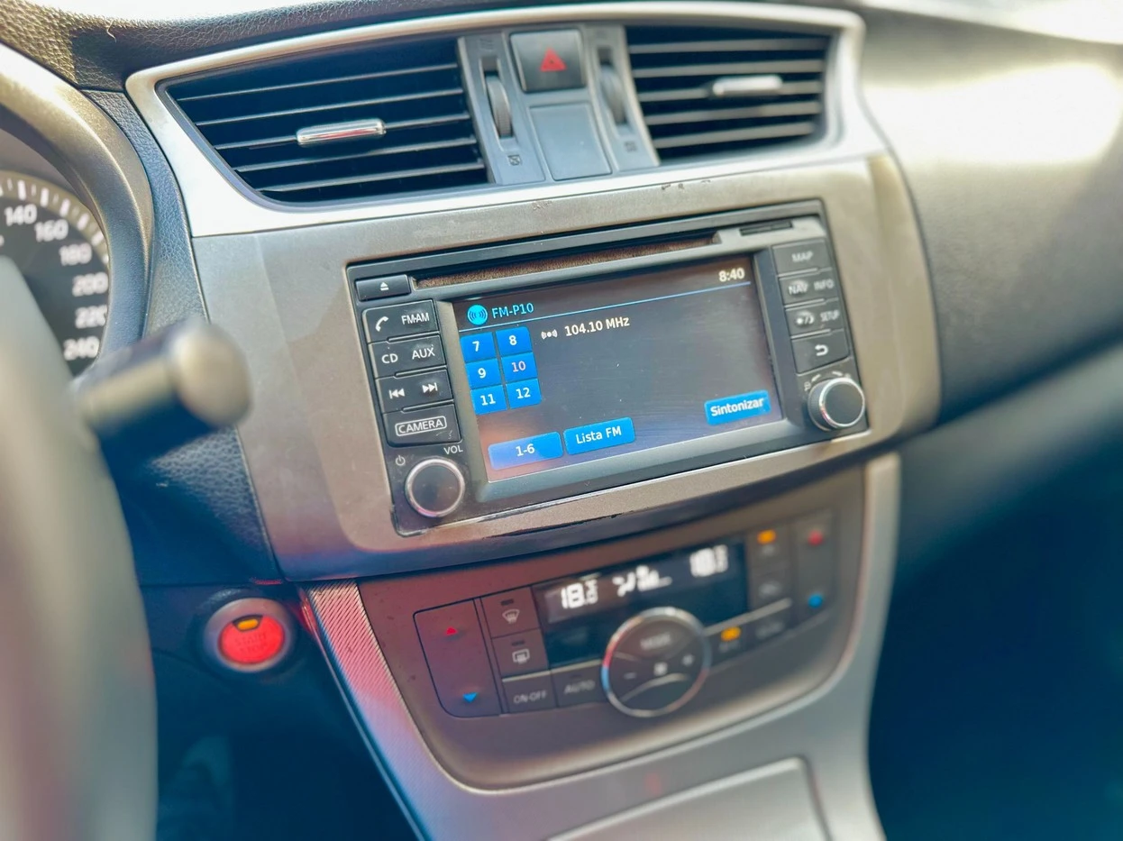 NISSAN SENTRA