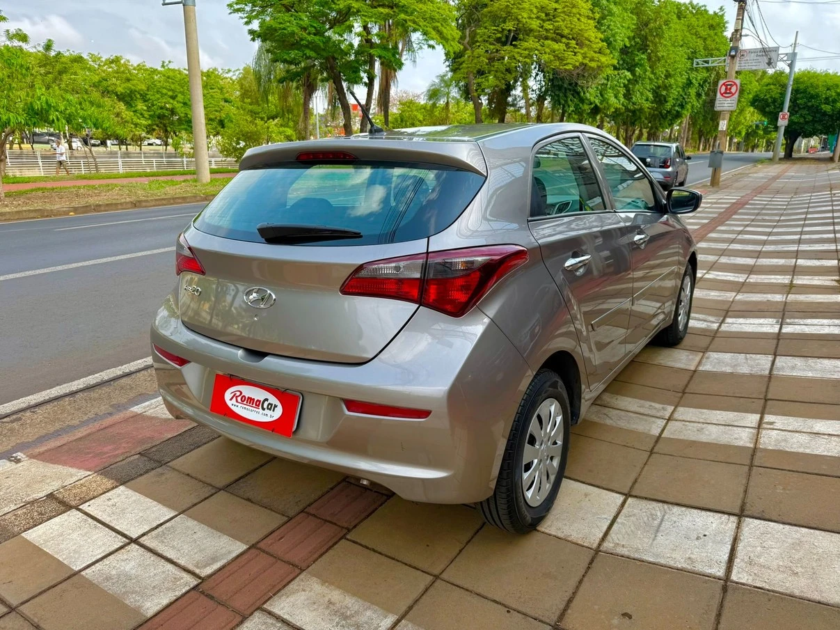 HYUNDAI HB20