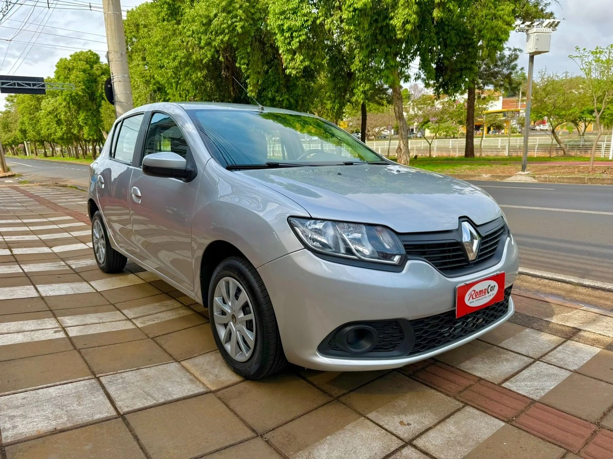 RENAULT SANDERO