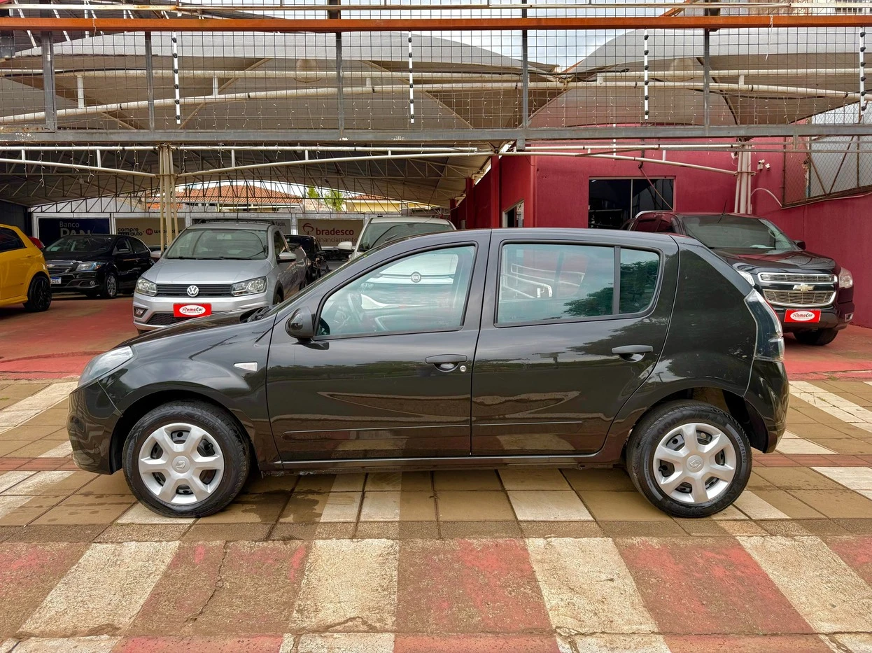 RENAULT SANDERO