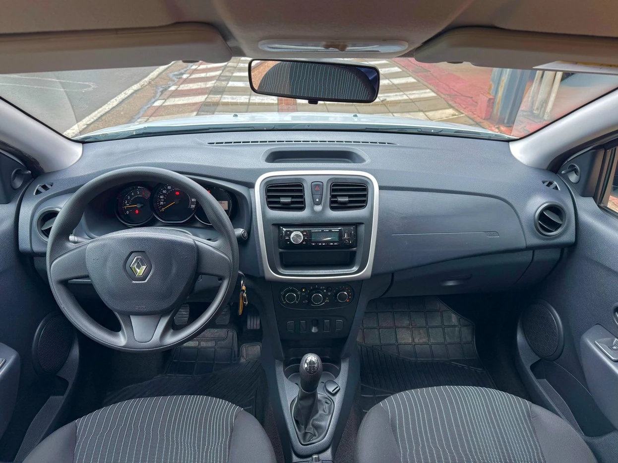 RENAULT SANDERO
