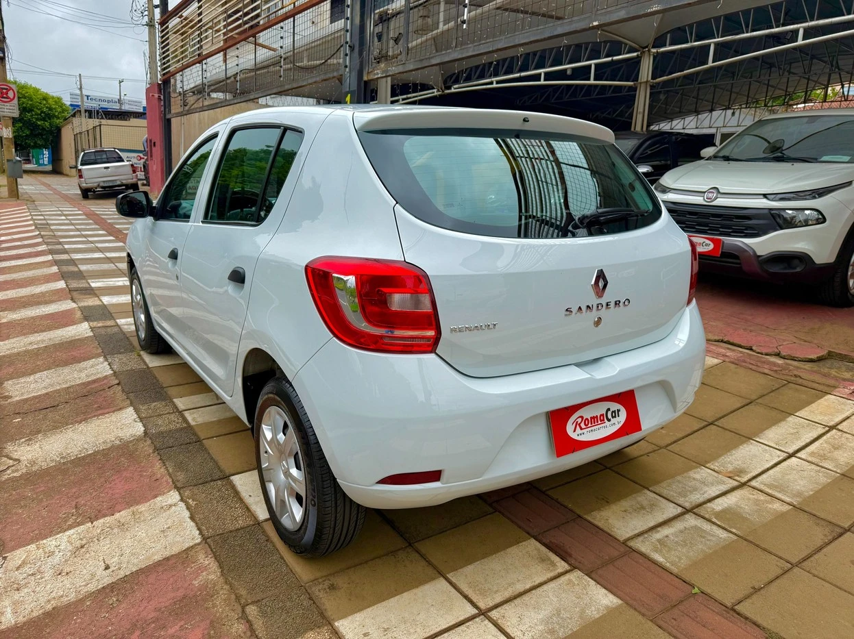 RENAULT SANDERO