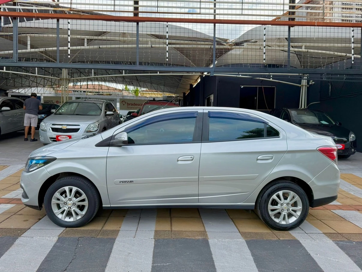 CHEVROLET PRISMA