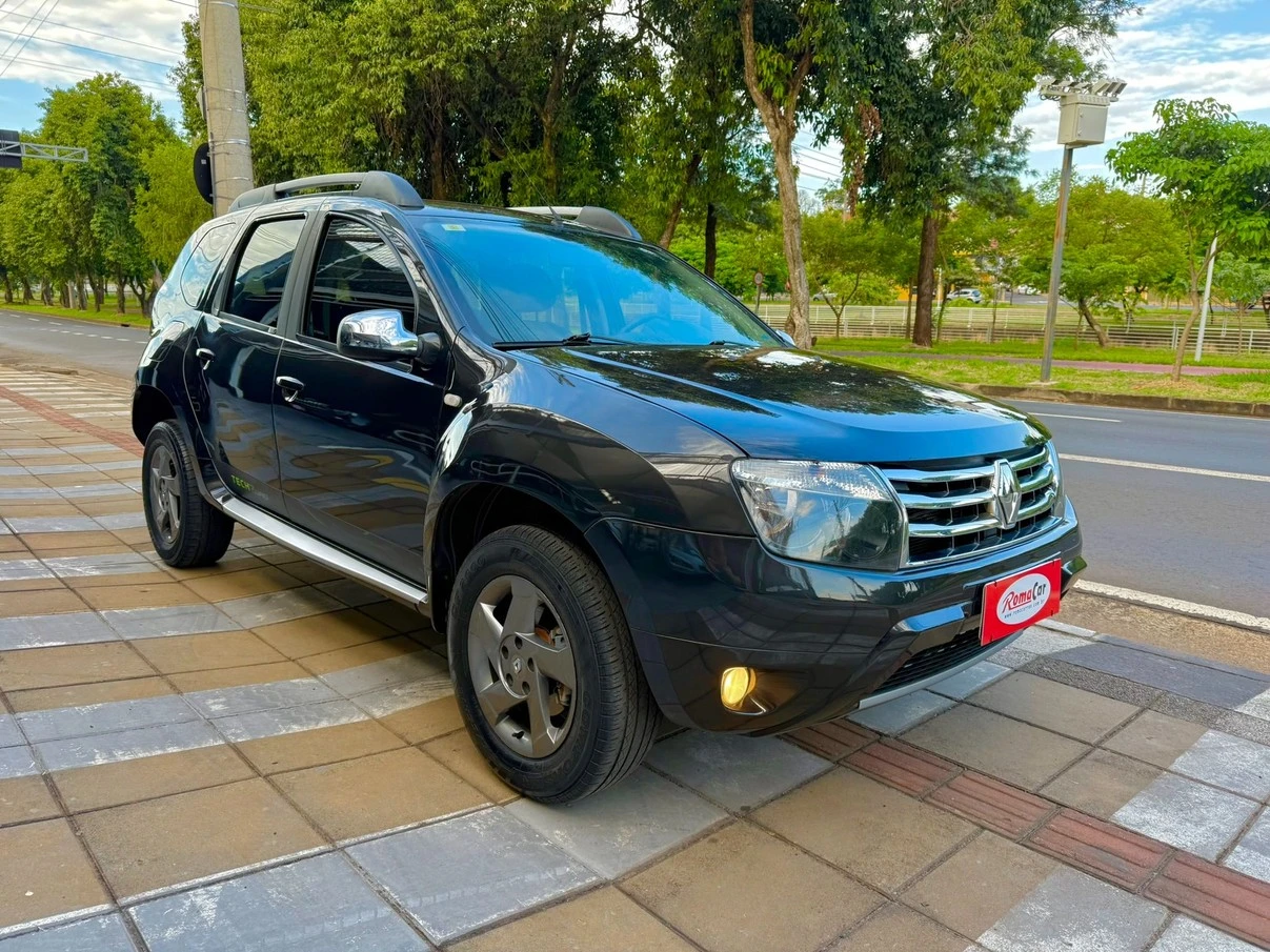 RENAULT DUSTER