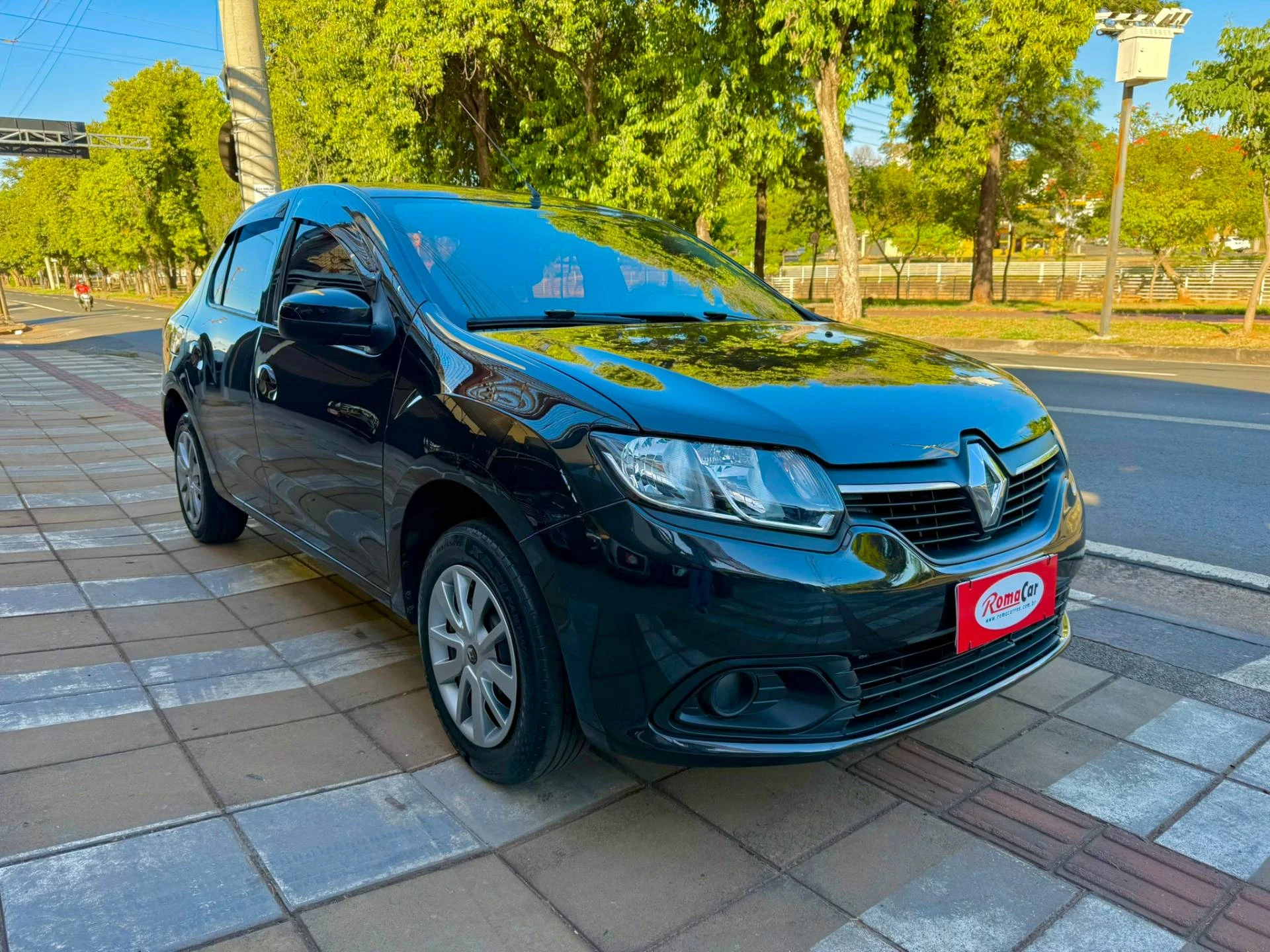 RENAULT LOGAN