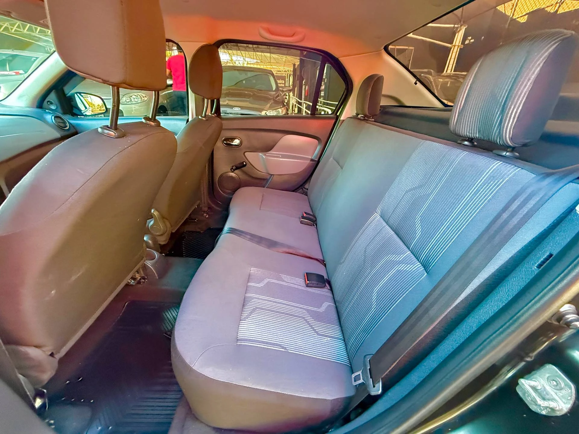 RENAULT LOGAN