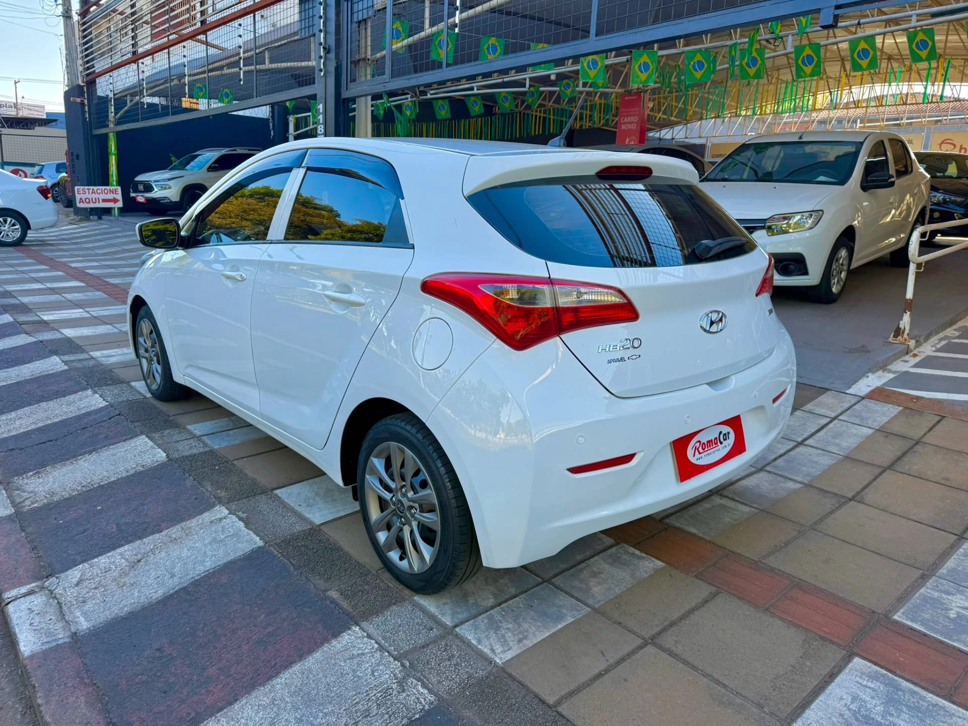 HYUNDAI HB20