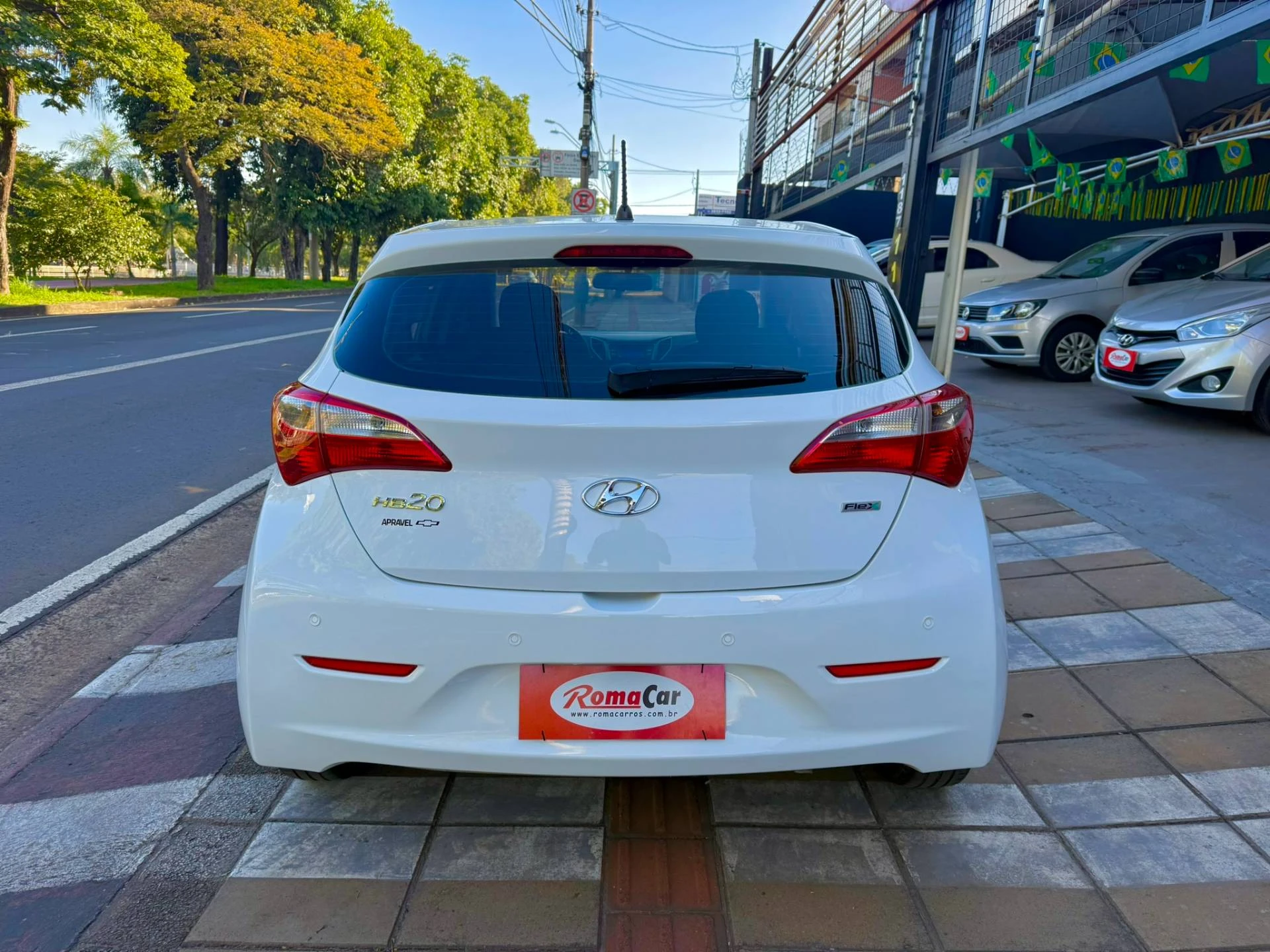 HYUNDAI HB20