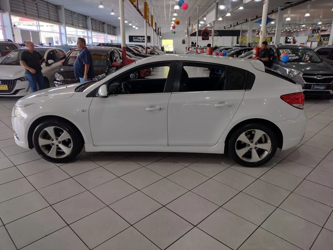 CHEVROLET CRUZE