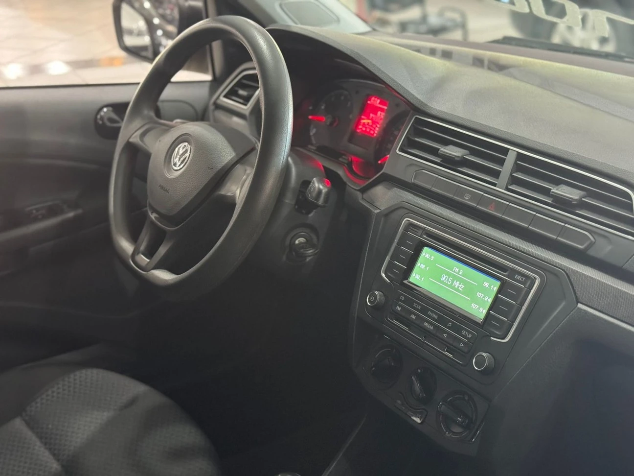 VOLKSWAGEN VOYAGE