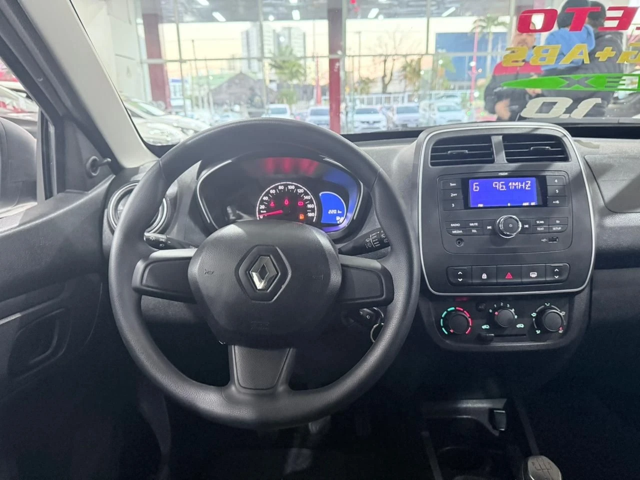 RENAULT KWID