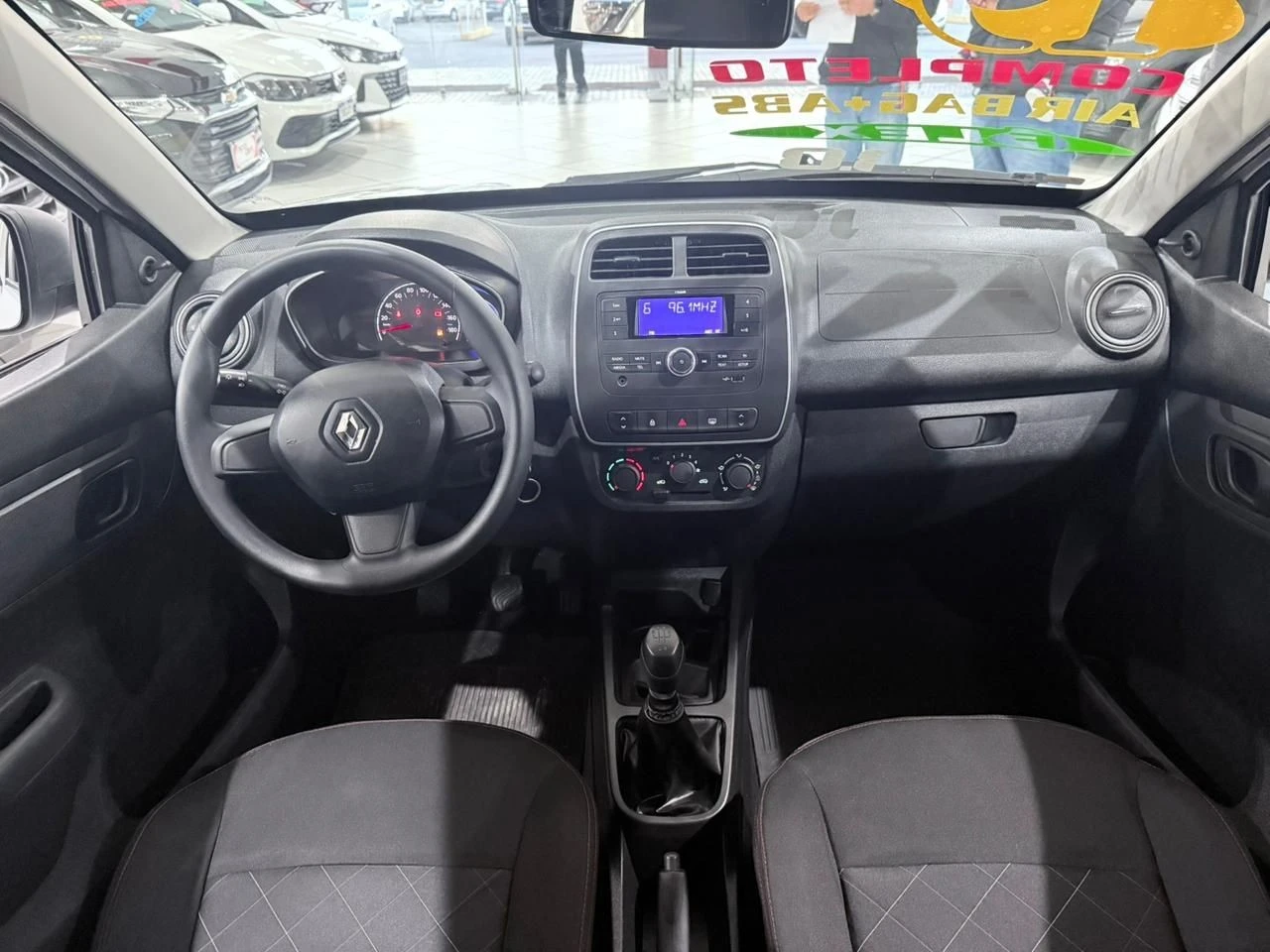 RENAULT KWID