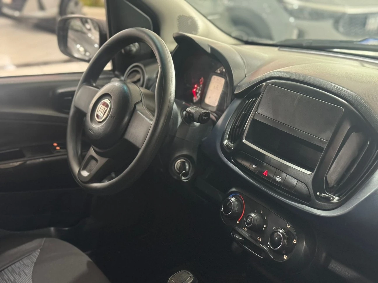 FIAT UNO