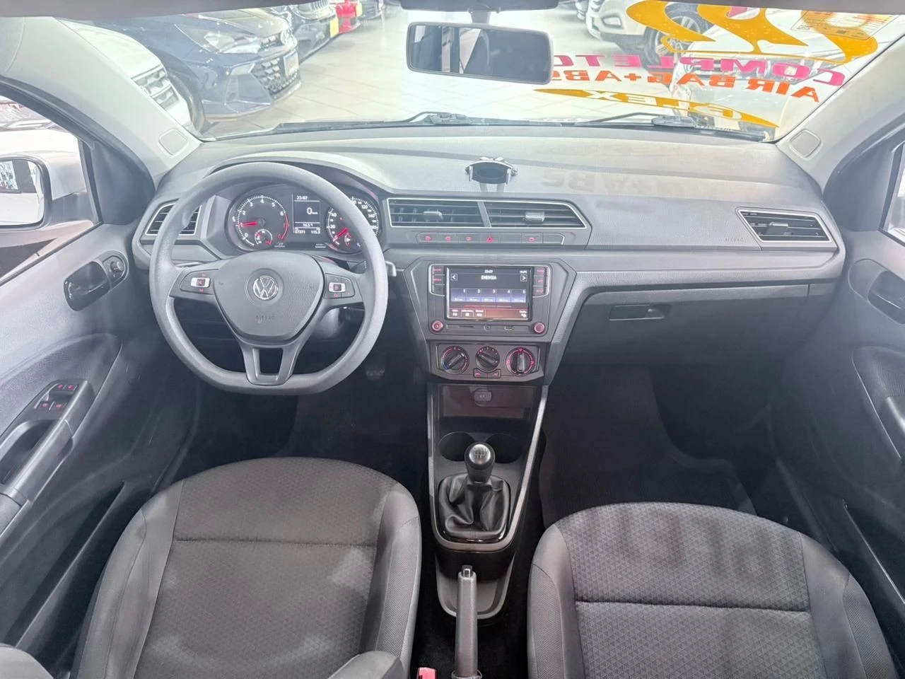 VOLKSWAGEN VOYAGE