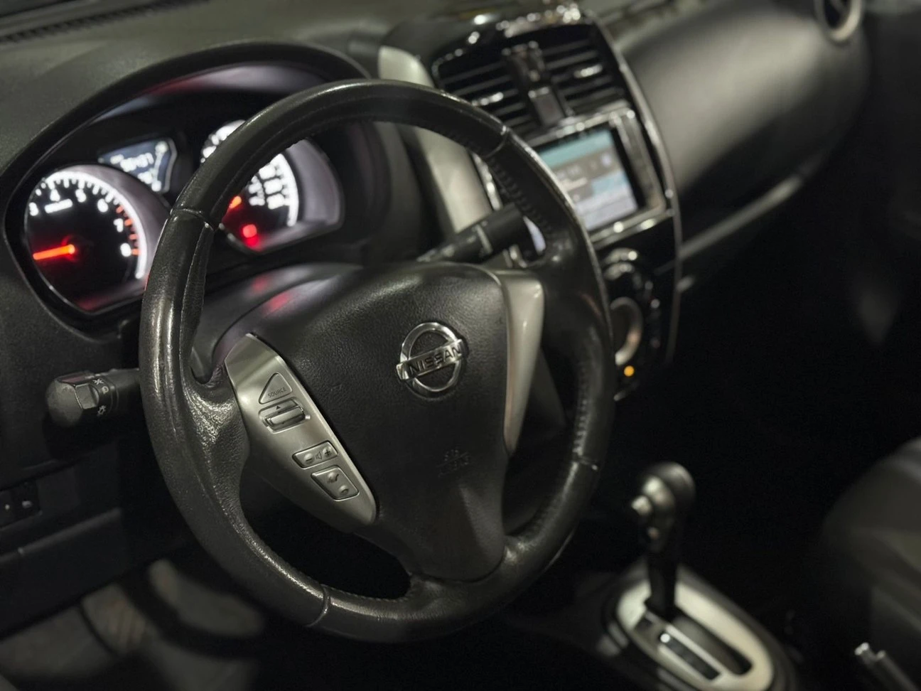 NISSAN VERSA