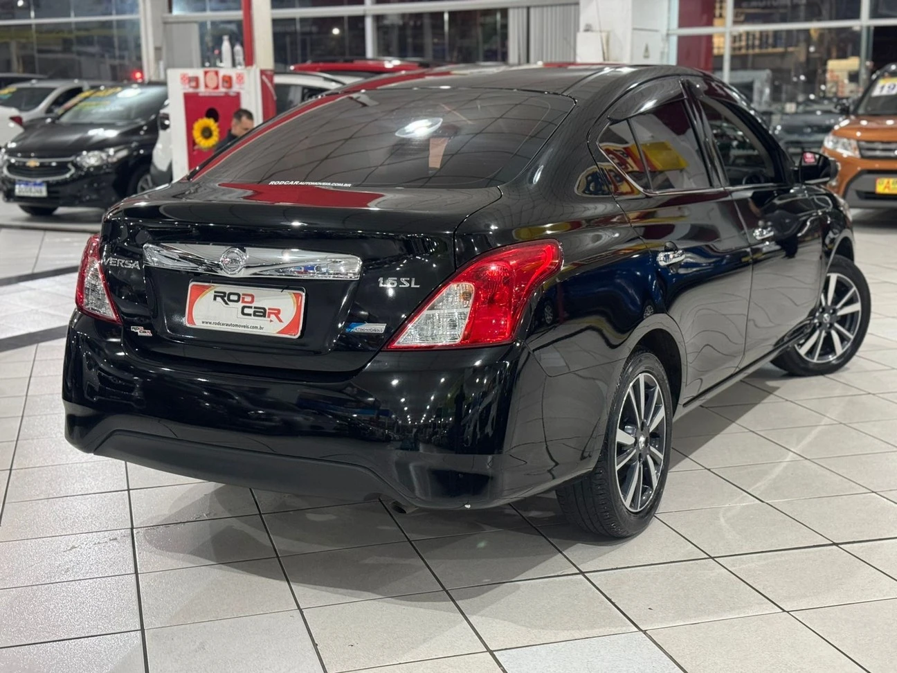 NISSAN VERSA