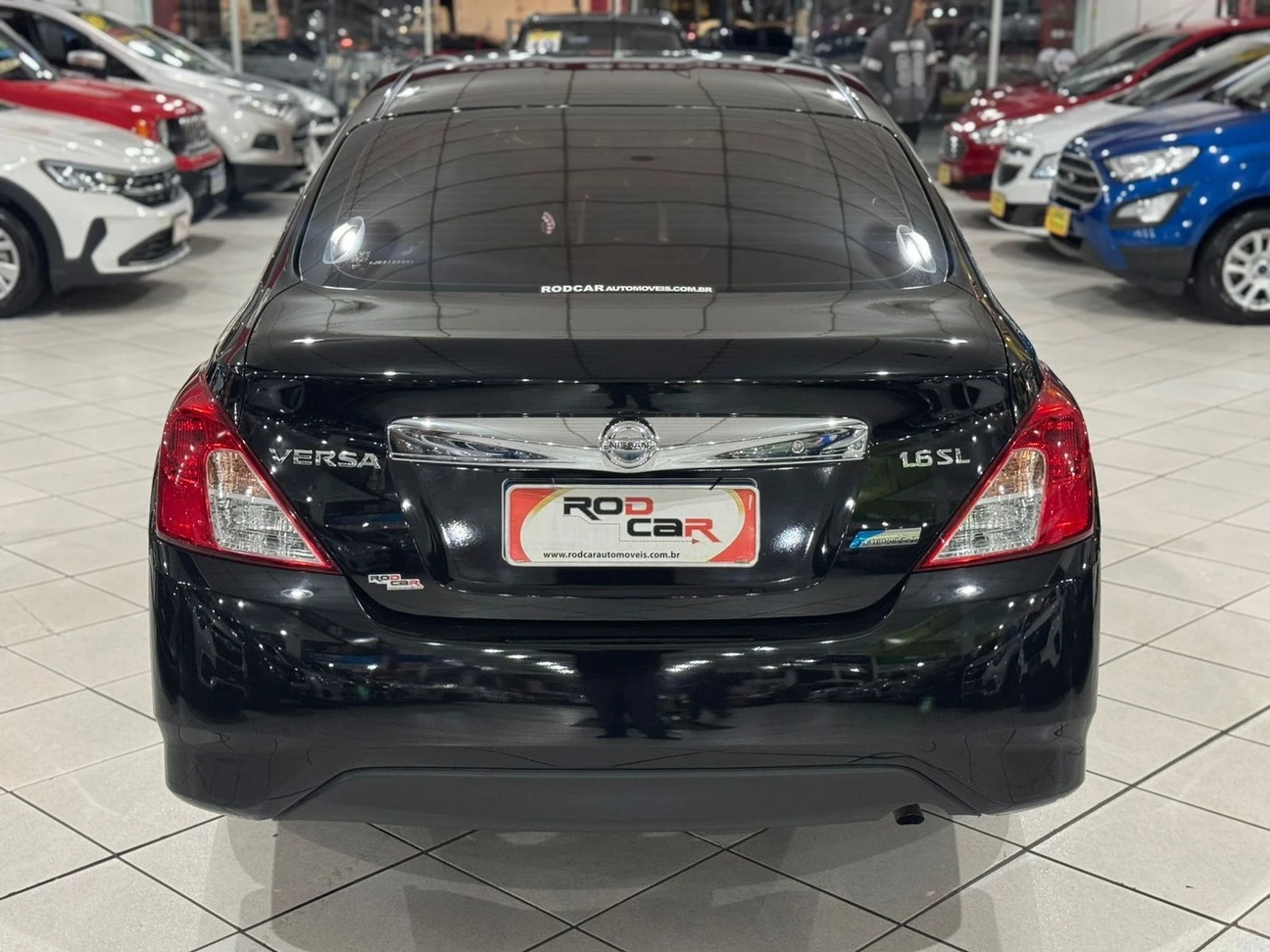 NISSAN VERSA