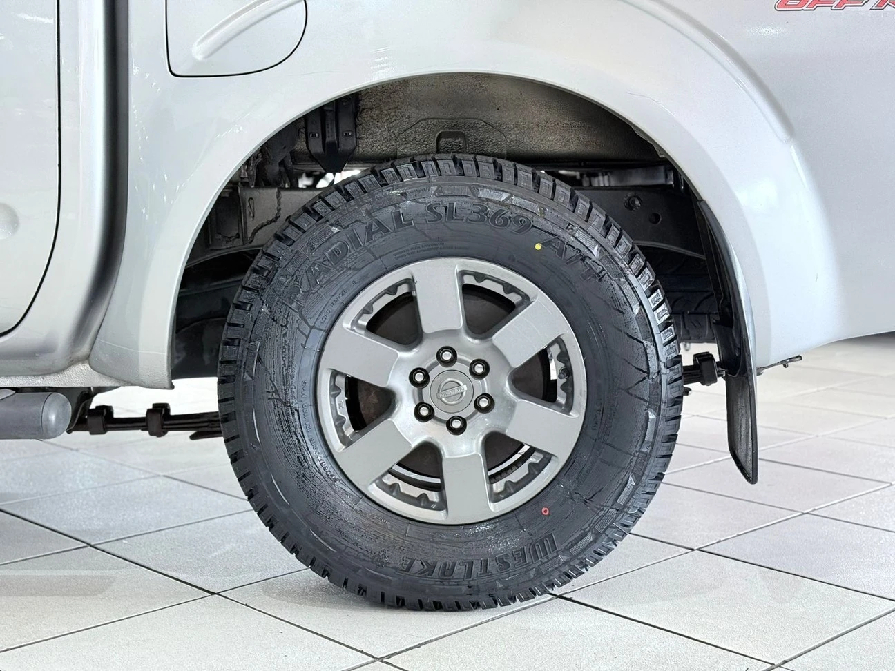 NISSAN FRONTIER
