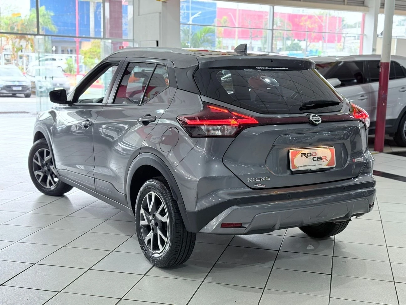 NISSAN KICKS