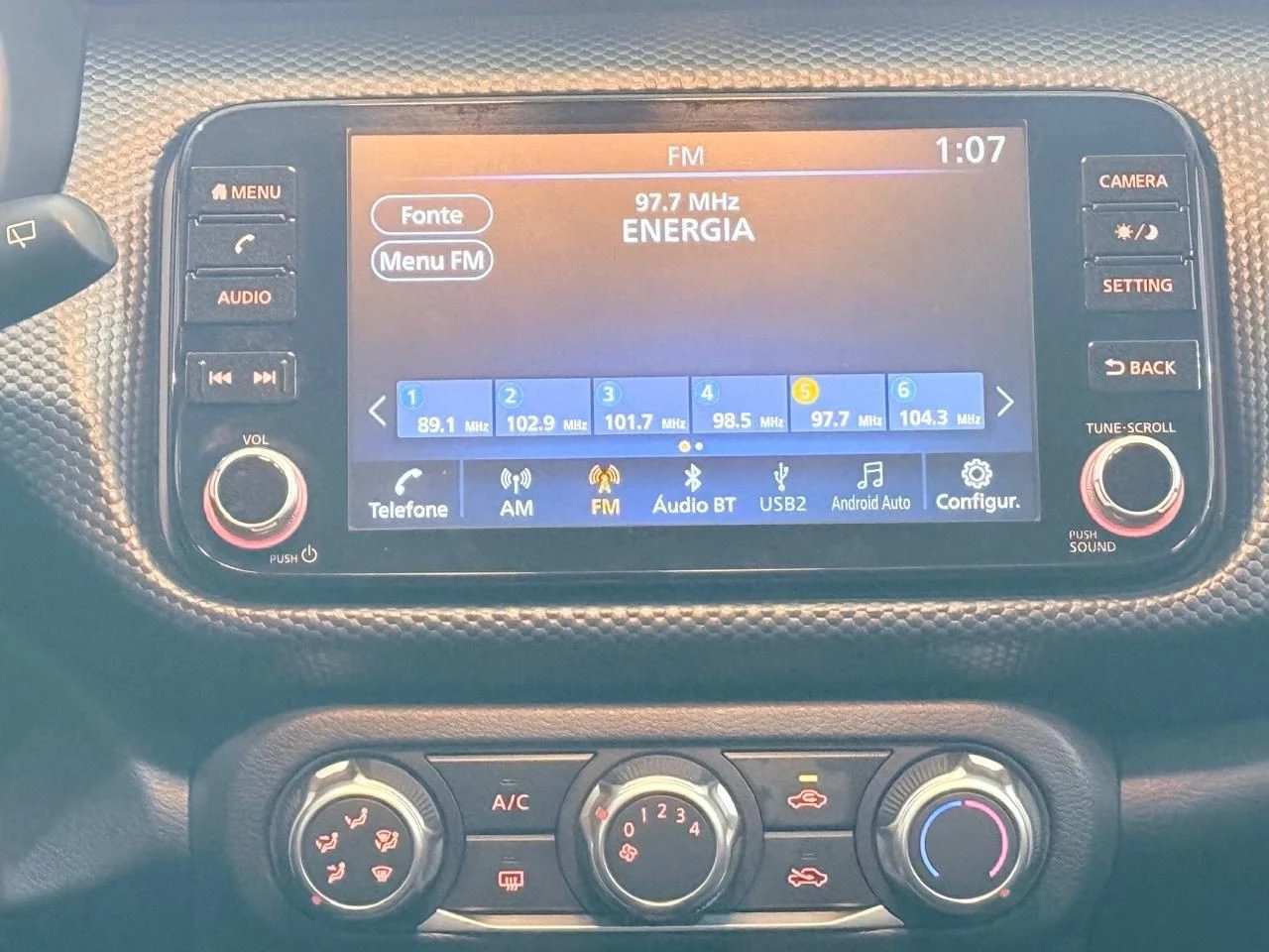 NISSAN KICKS