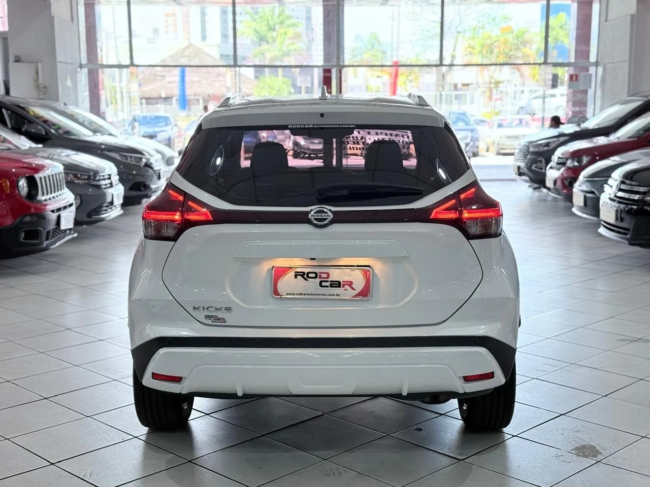 NISSAN KICKS