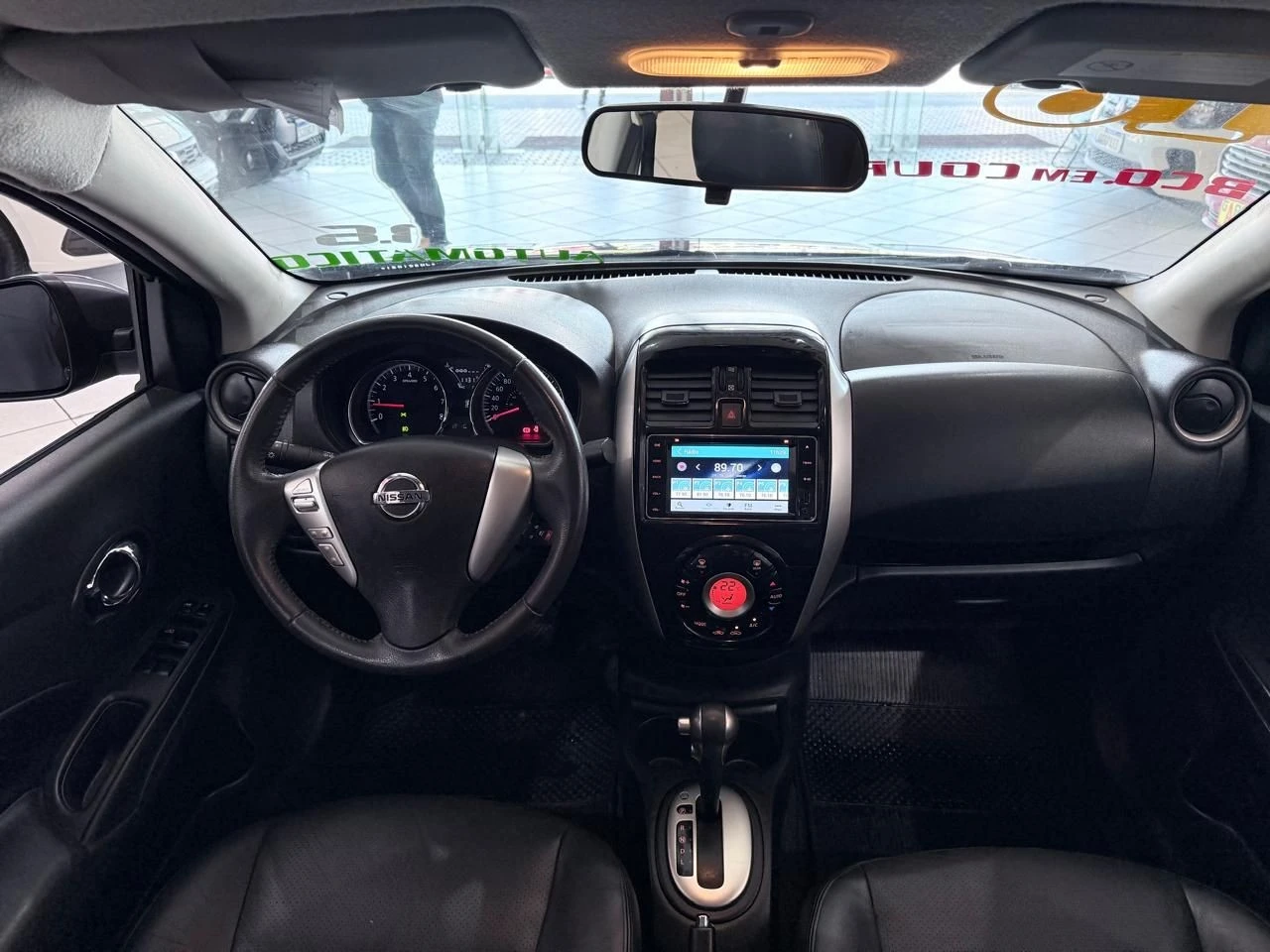 NISSAN VERSA