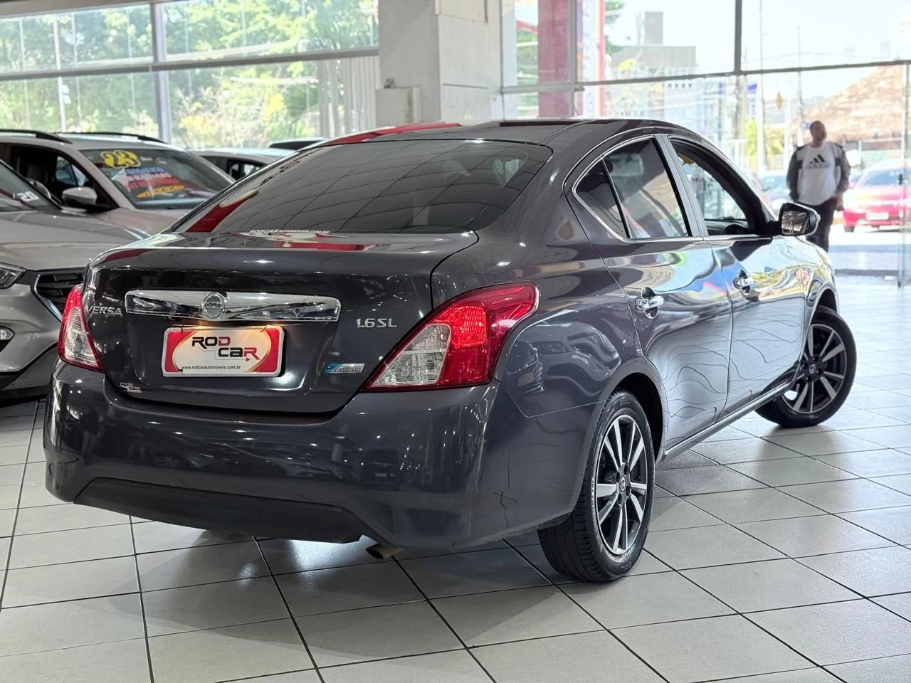 NISSAN VERSA