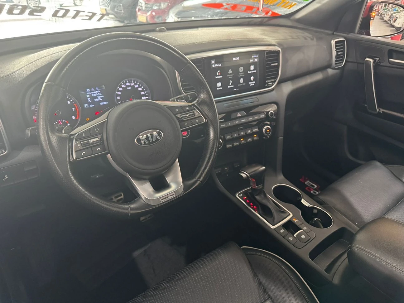 KIA SPORTAGE