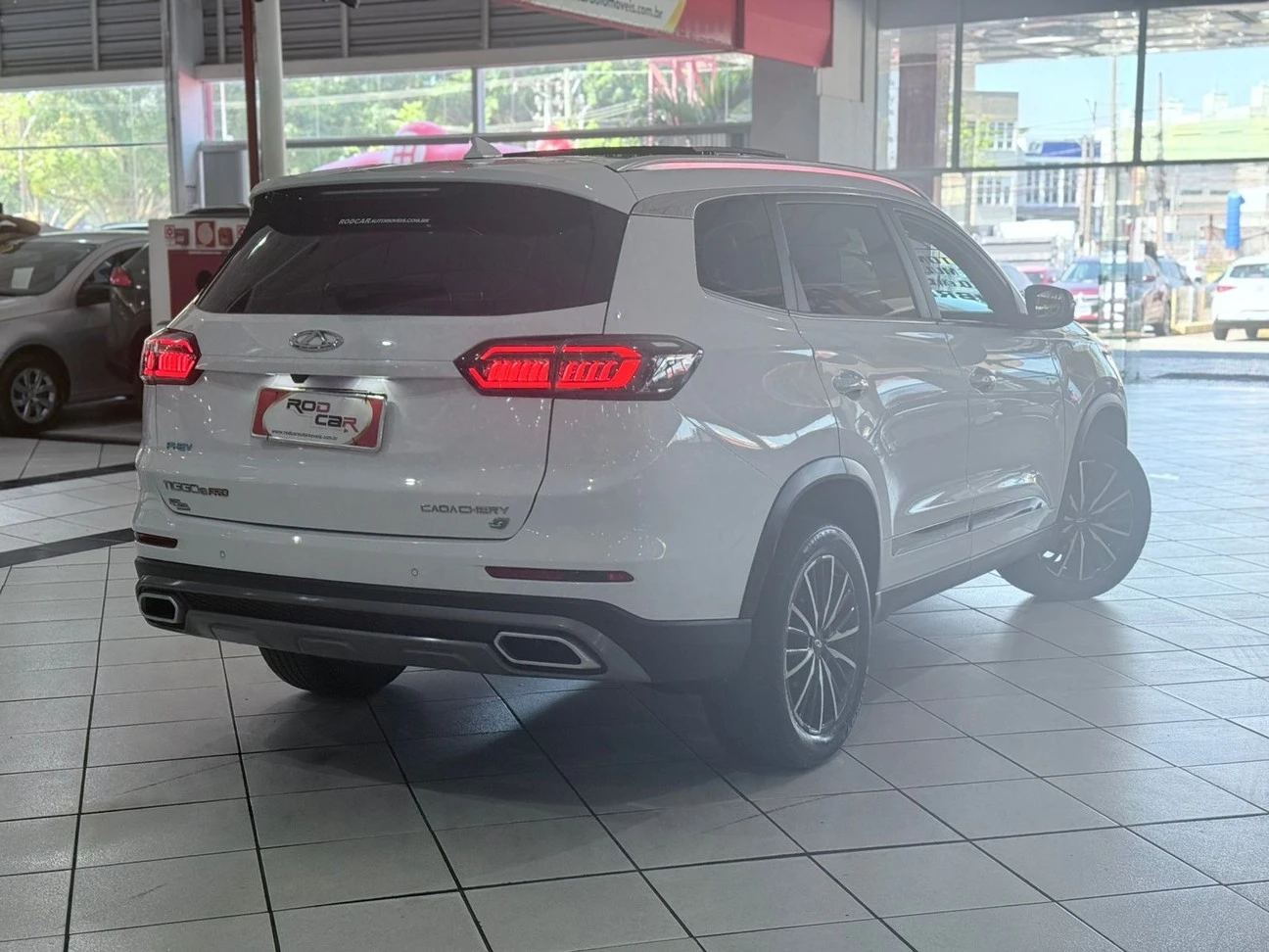 CHERY TIGGO 8
