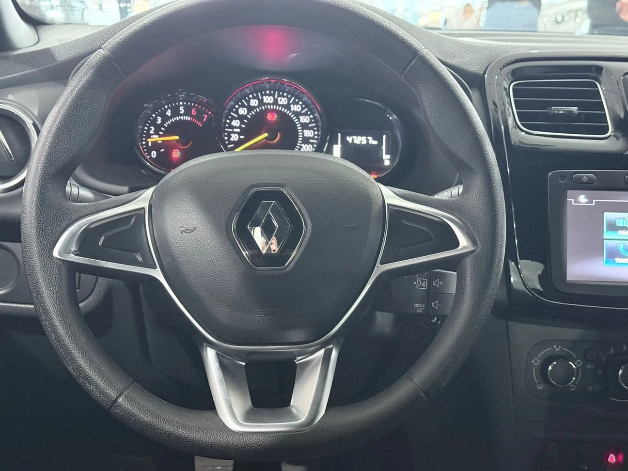RENAULT LOGAN