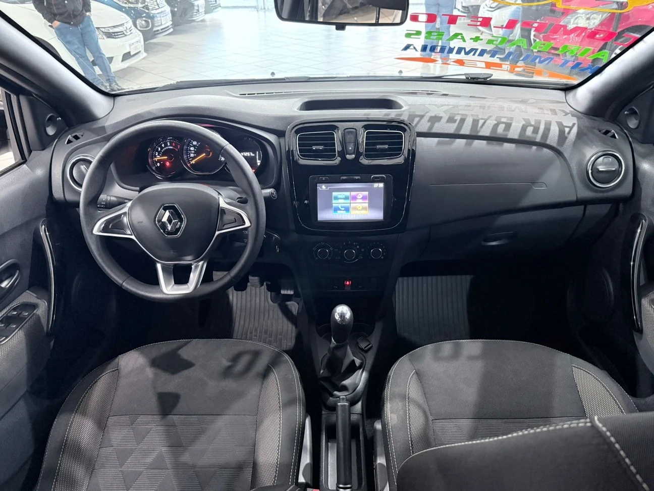 RENAULT LOGAN
