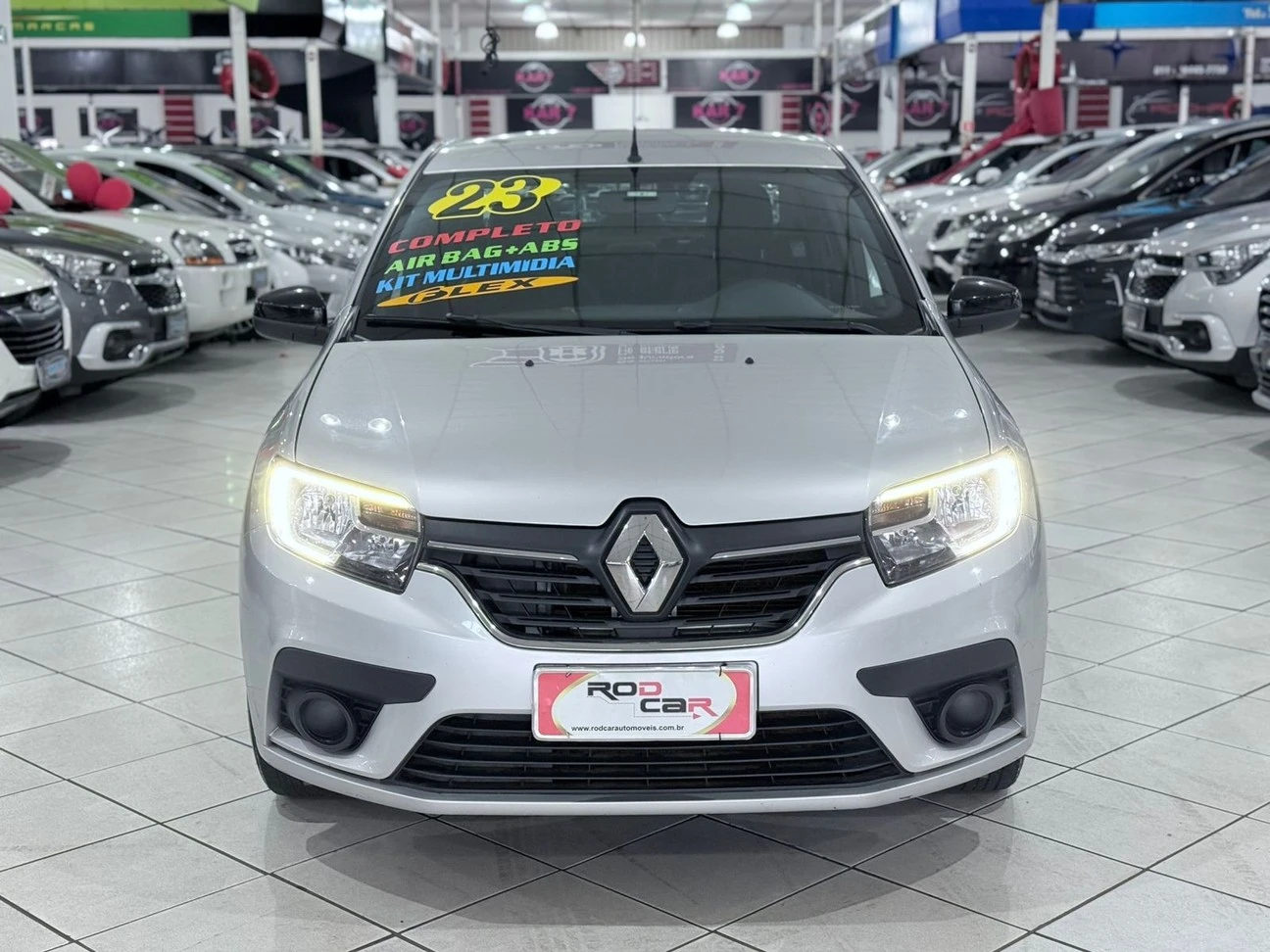 RENAULT LOGAN
