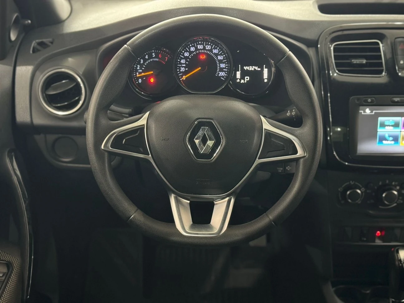 RENAULT LOGAN