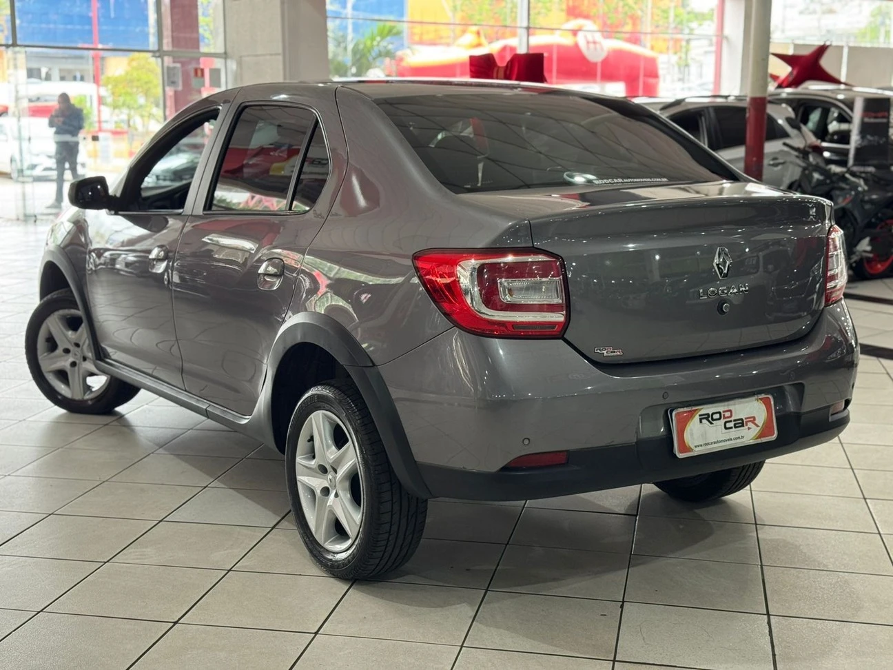 RENAULT LOGAN