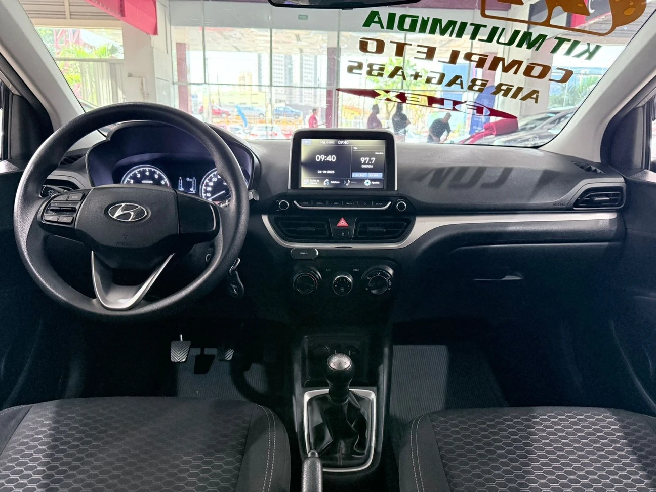 HYUNDAI HB20