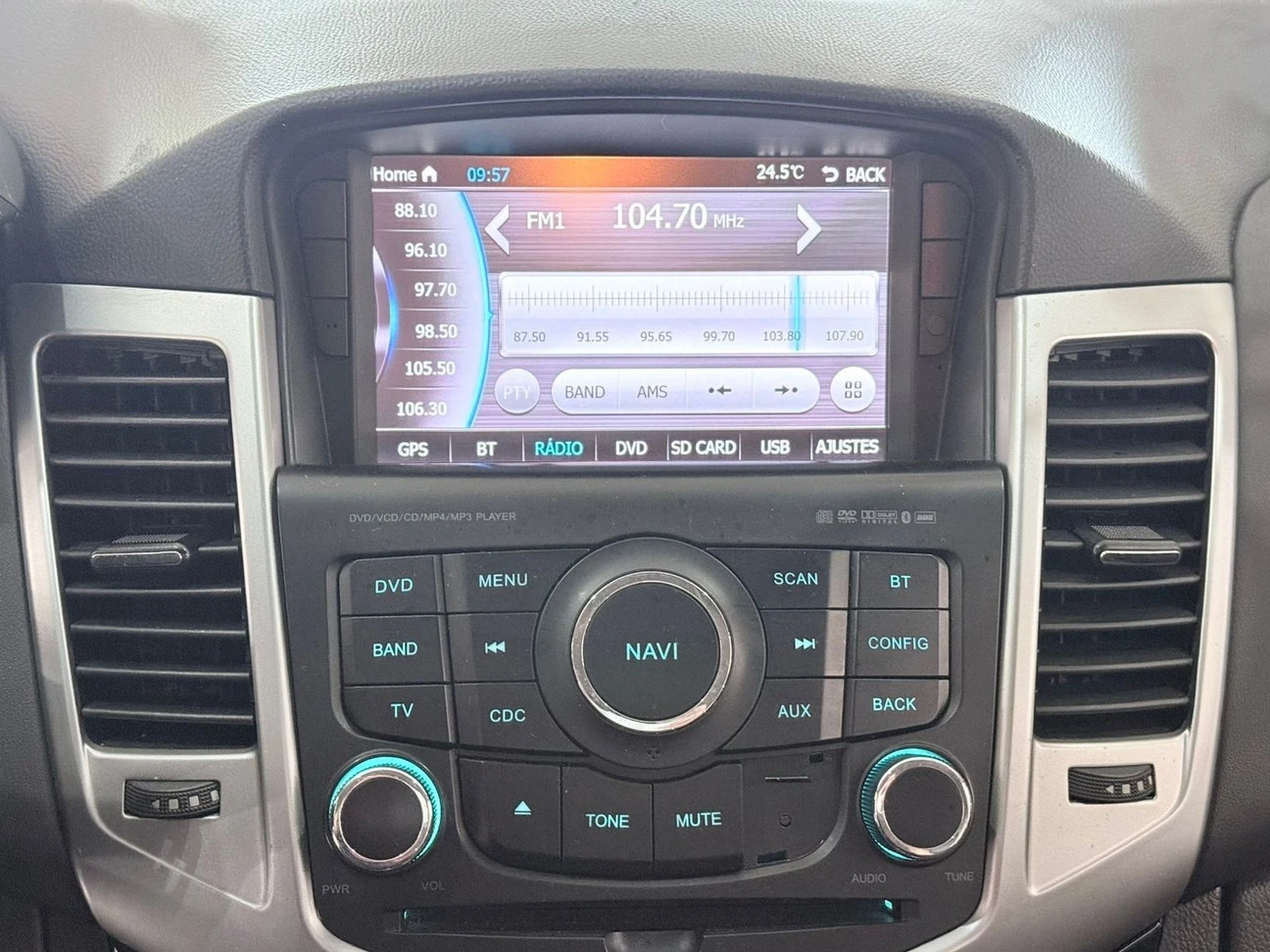 CHEVROLET CRUZE