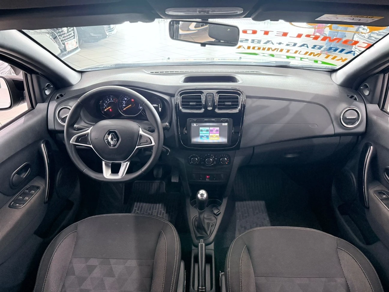 RENAULT LOGAN