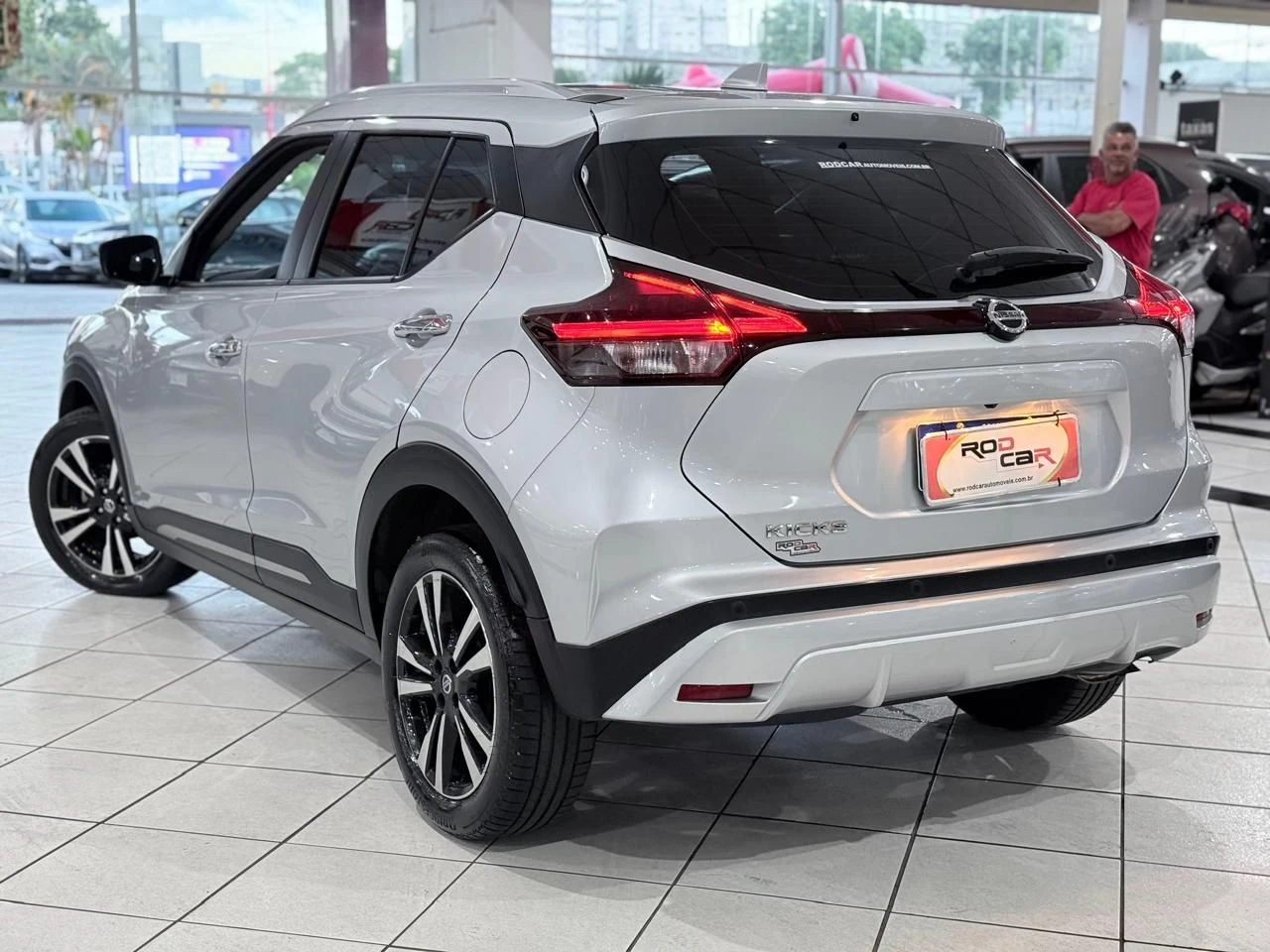 NISSAN KICKS