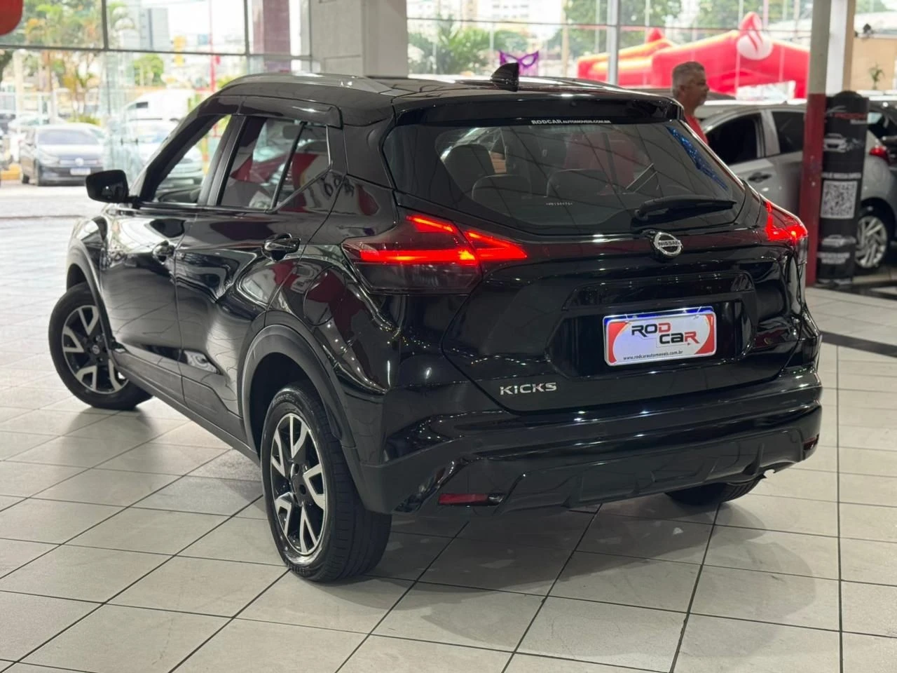 NISSAN KICKS